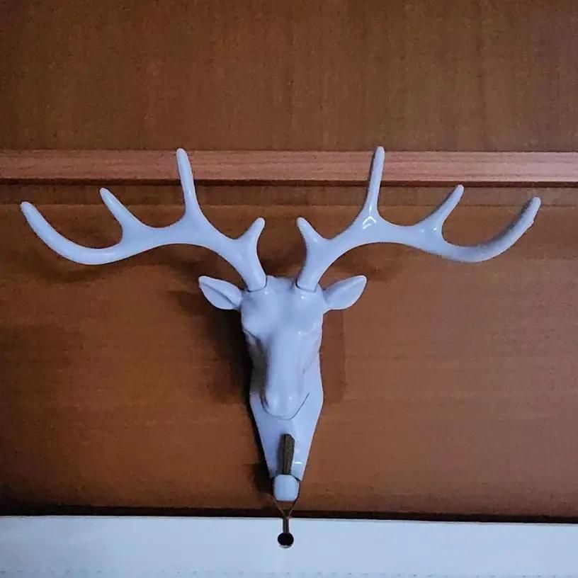 Hanging Hook- Self Adhesive Deer Head Hanging Hook (Pack of 3)